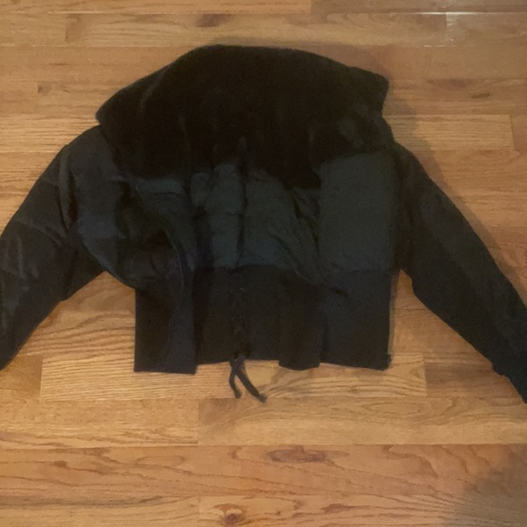Blanc Noir Crop Fur lined winter coat New never worn - Picture 2 of 5